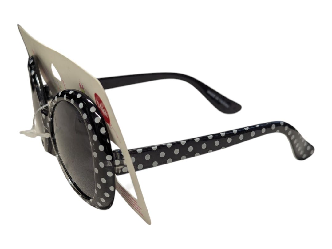 Lot of 4 Children’s Sunglasses – Marked as Claire’s Club & Seneca Business