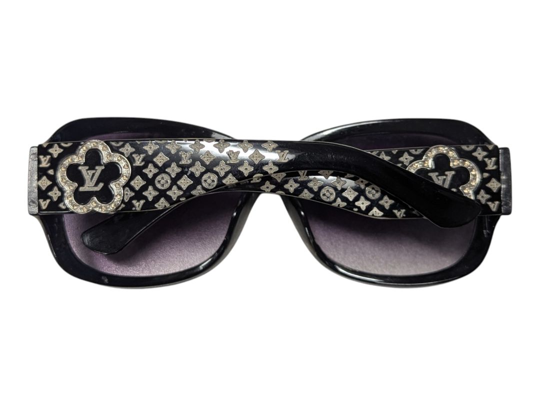Lot of 2 Fashion Sunglasses – Marked as KARLDI & LV-Style Pattern Sunglasses