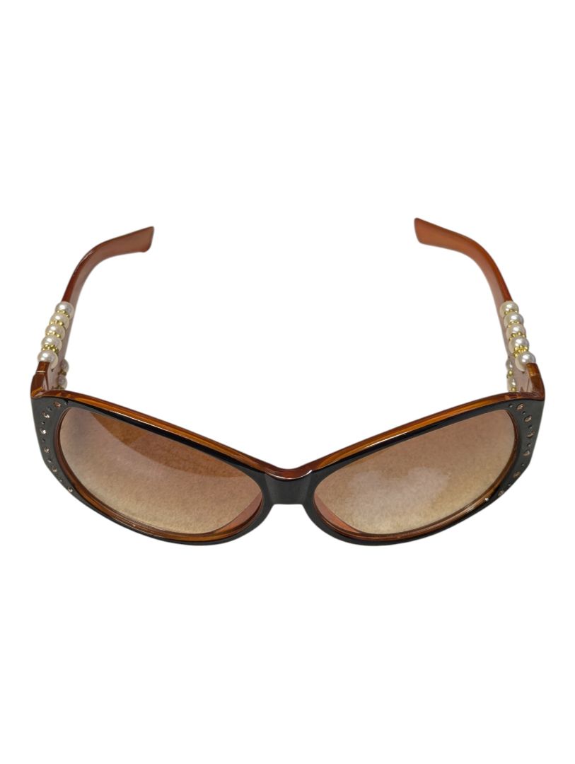 Lot of 2 Fashion Sunglasses – Marked as DG & Pearl Accent Sunglasses