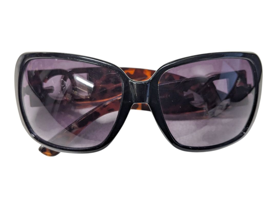 Lot of 2 Fashion Sunglasses – Marked as DG Purple & Tortoise-Arm Styles