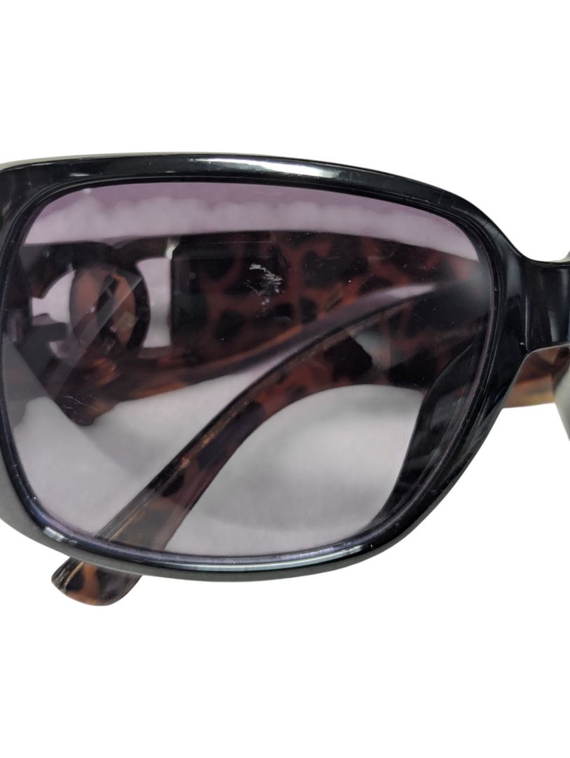 Lot of 2 Fashion Sunglasses – Marked as DG Purple & Tortoise-Arm Styles