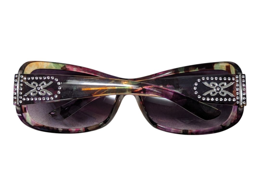 Lot of 2 Fashion Sunglasses – Red DG-Style & Floral Rhinestone Frames