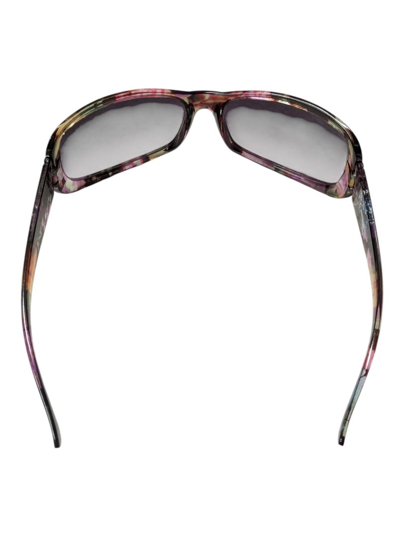 Lot of 2 Fashion Sunglasses – Red DG-Style & Floral Rhinestone Frames