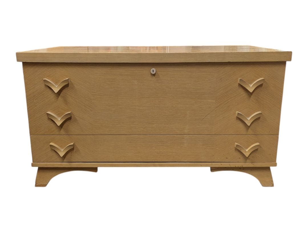 Vintage Cedar Blanket Chest by Hoderich Furniture Co. Ltd. (Made in Canada)