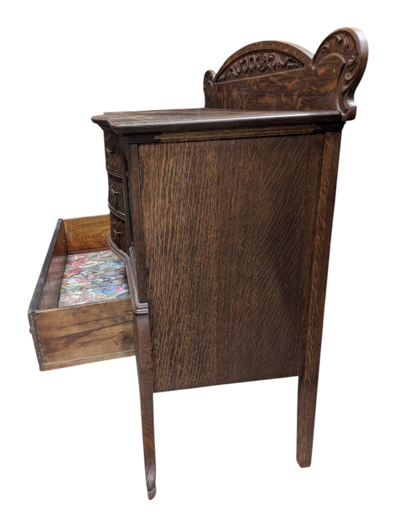 Antique Quarter-Sawn Oak Sideboard / Buffet Cabinet with Leaded Glass Doors