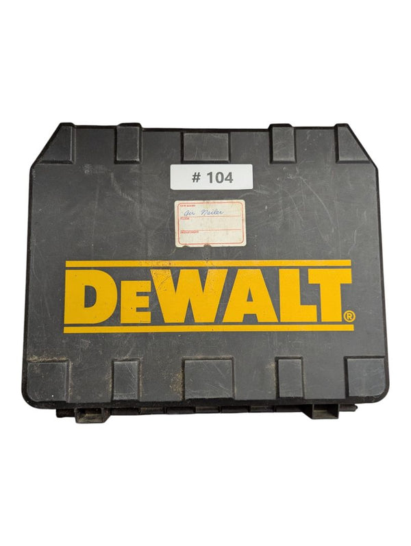 DeWalt D51238 18-Gauge Pneumatic Brad Nailer Kit