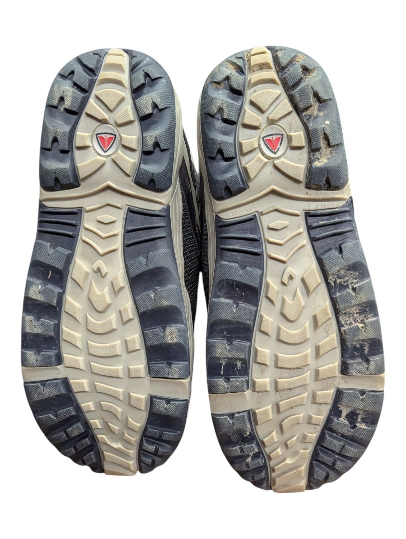 Melvin Snowboard with Bindings, Boots, Goggles & Firefly Bag