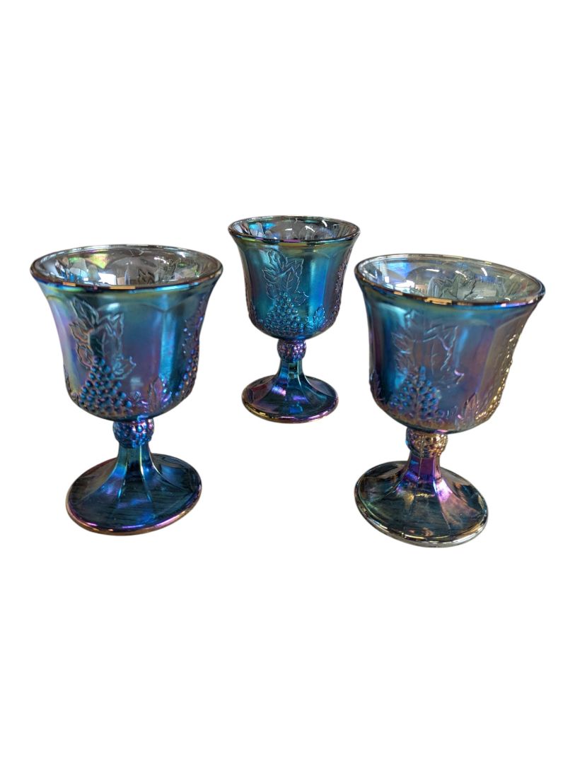 Iridescent Blue Carnival Glass Grape Pattern Pitcher & Goblet Set – 4 Pieces
