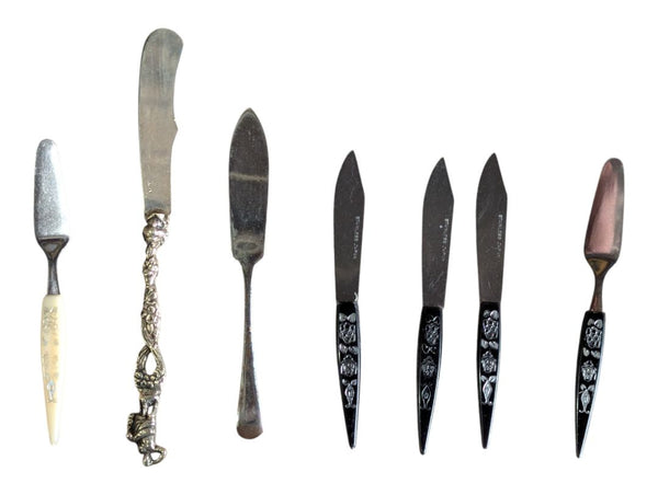 Lot of 7 Assorted Vintage Butter Knives & Spreaders