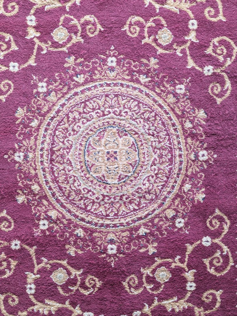 Victory Collection Belgian-Style Burgundy & Cream Area Rug