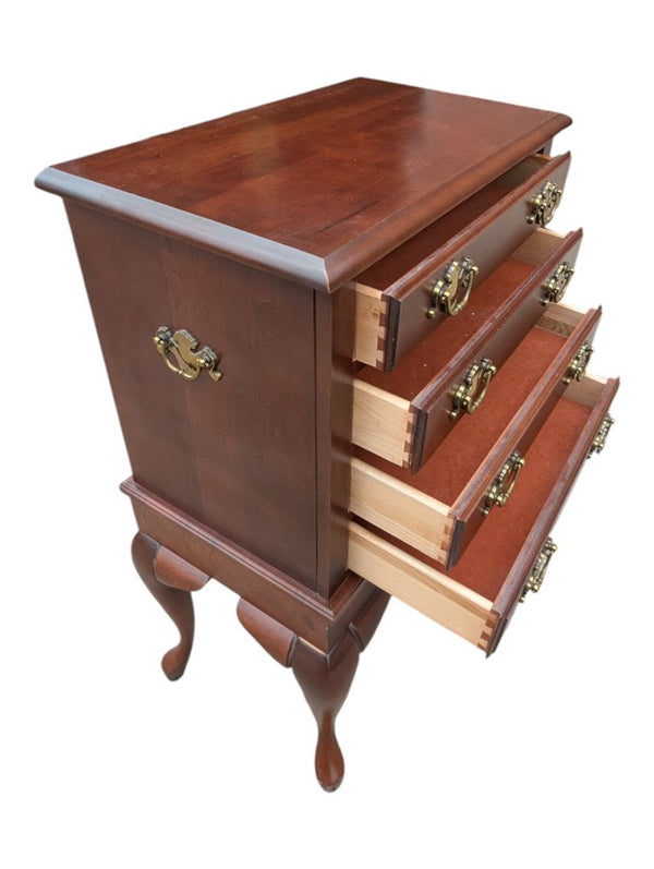 Traditional Four-Drawer Queen Anne Style Chest on Cabriole Legs