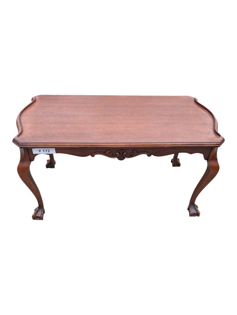 Traditional Queen Anne Style Mahogany Coffee Table
