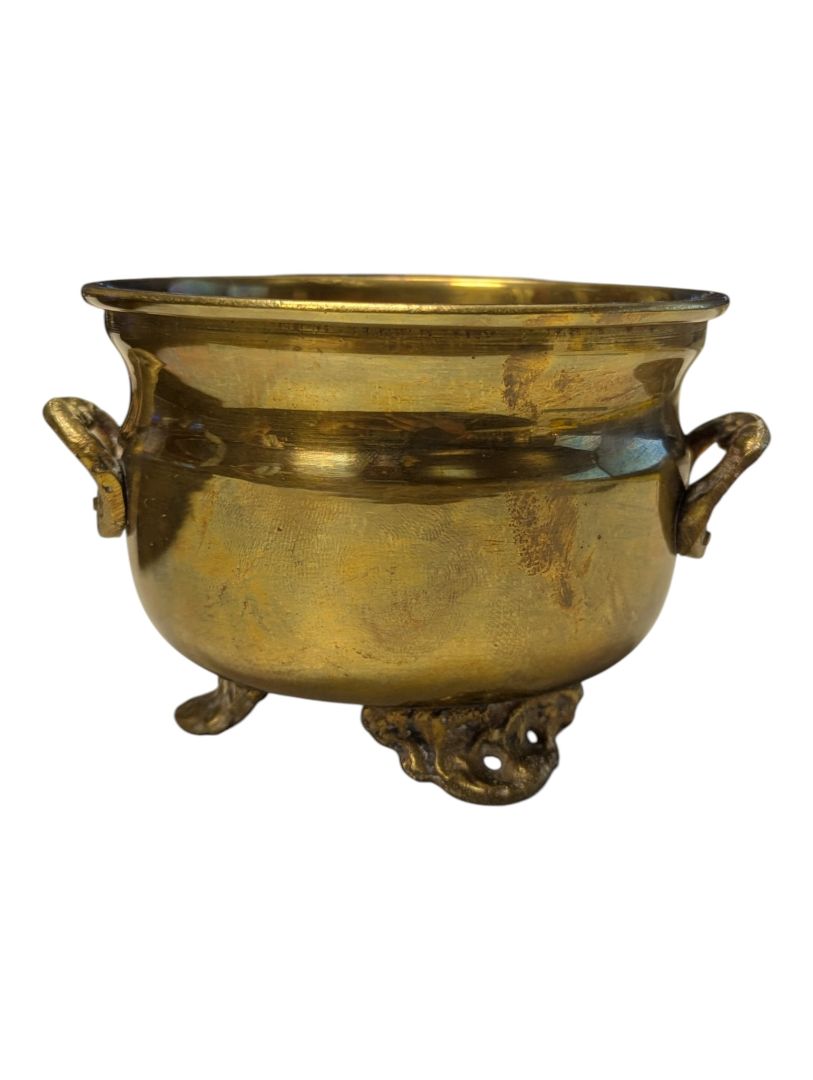 Vintage Brass Cachepot / Planter with Ornate Feet