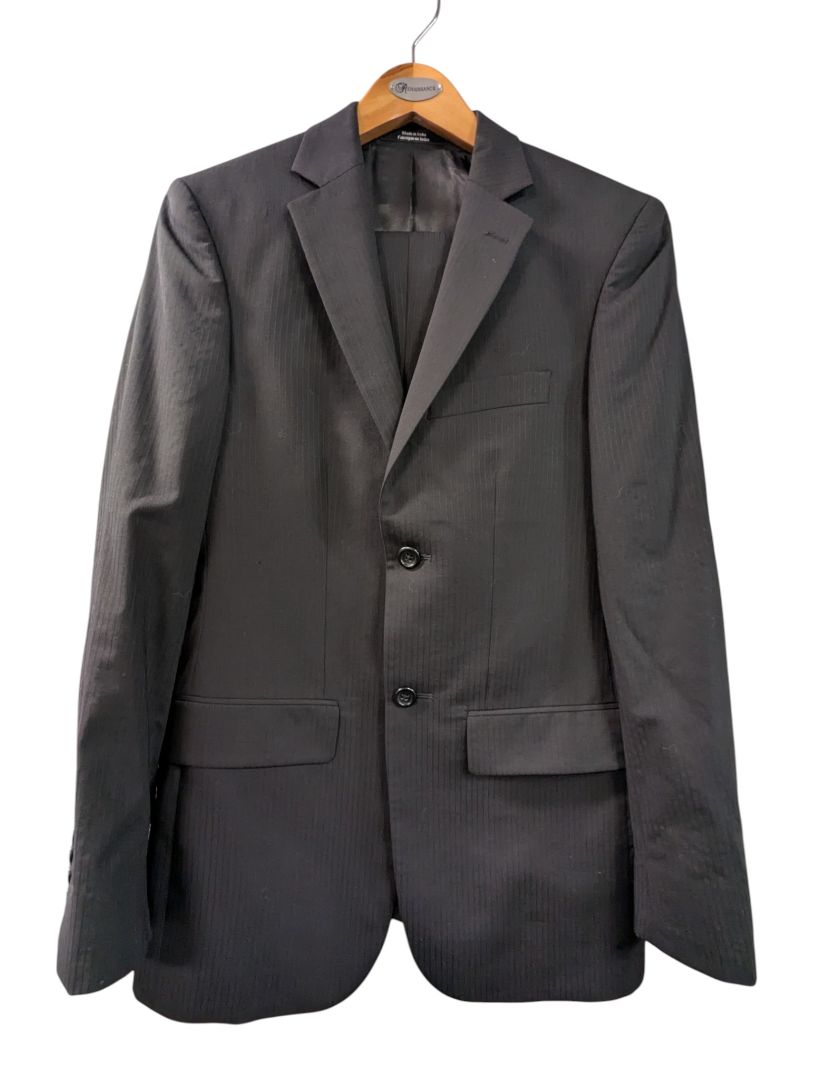 Alfred Sung Men’s Charcoal Pinstripe Wool Suit