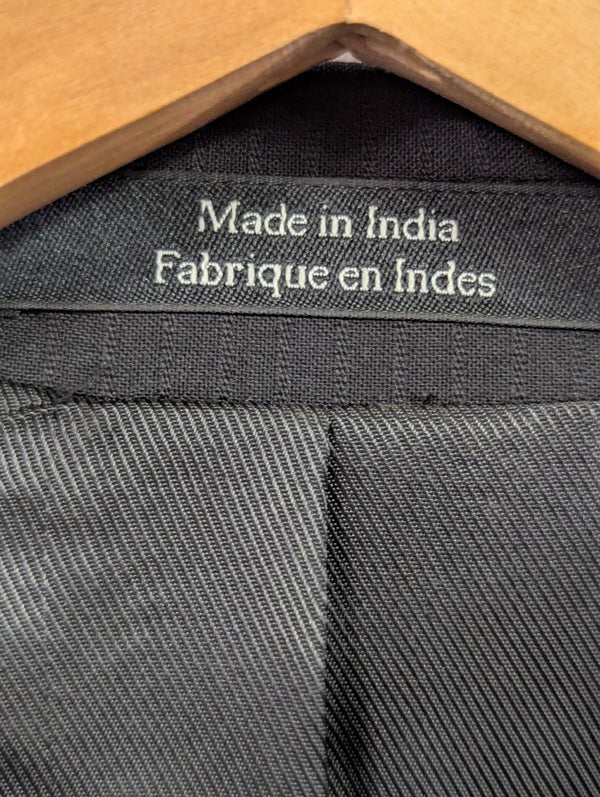 Alfred Sung Men’s Charcoal Pinstripe Wool Suit
