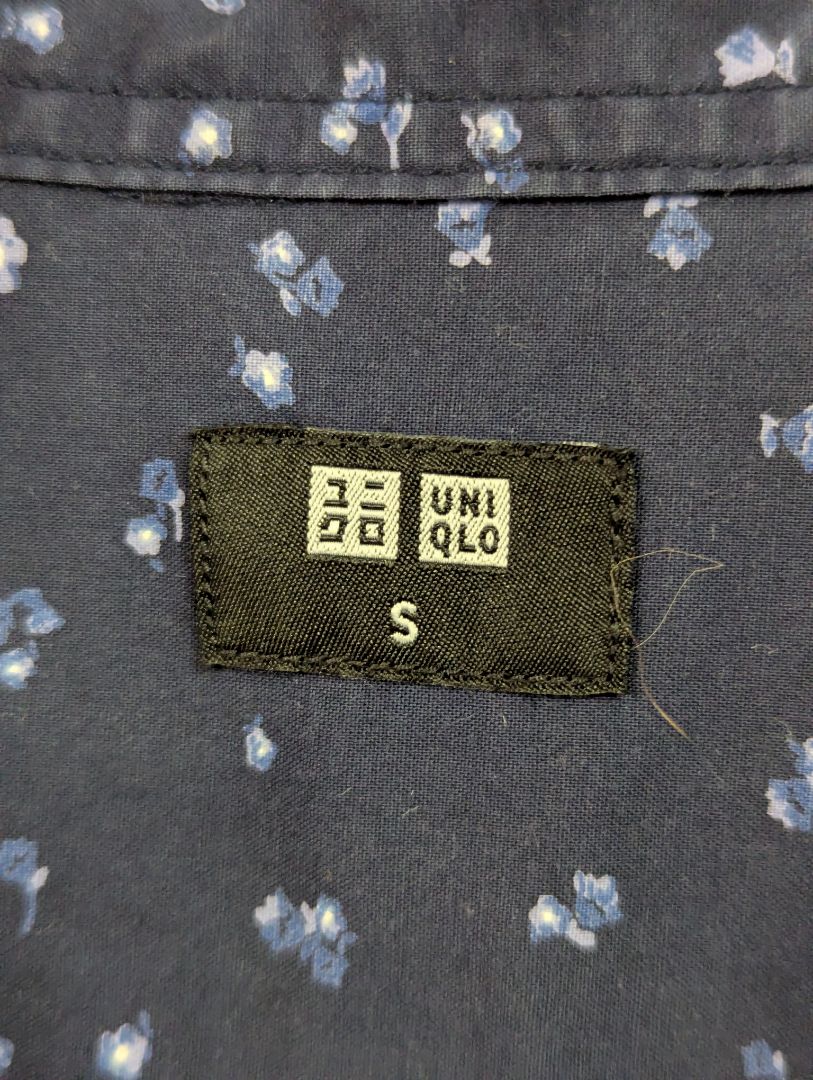 Uniqlo Navy Mini Floral Long Sleeve Shirt – Small