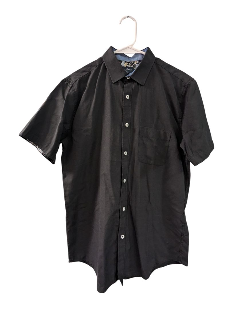 Rue Saint-Patrick Montreal Black Short Sleeve Shirt – M
