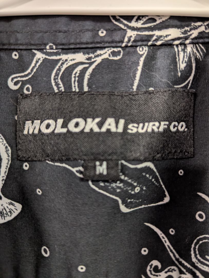 Molokai Surf Co. Black Sea Life Print Short Sleeve Shirt – M