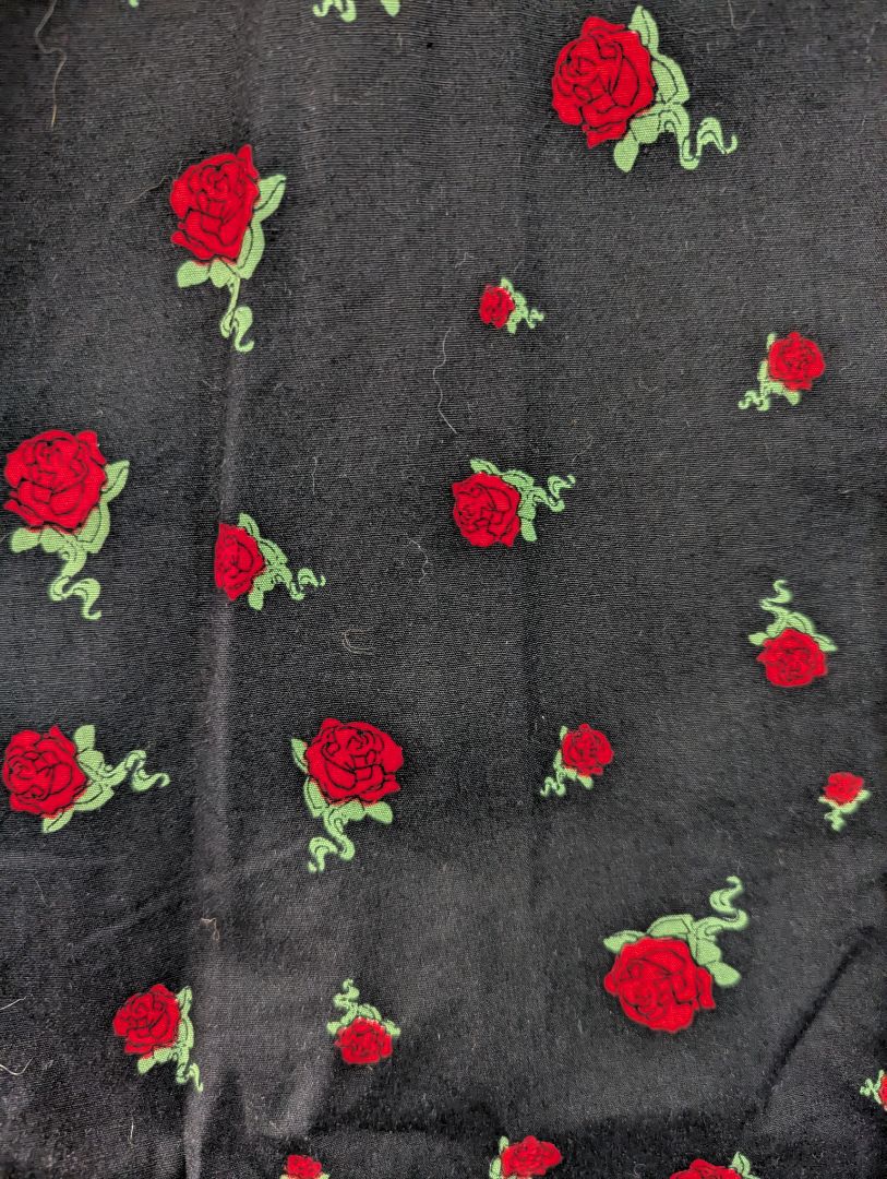 Empyre Roses Black & Red Short Sleeve Shirt – Medium