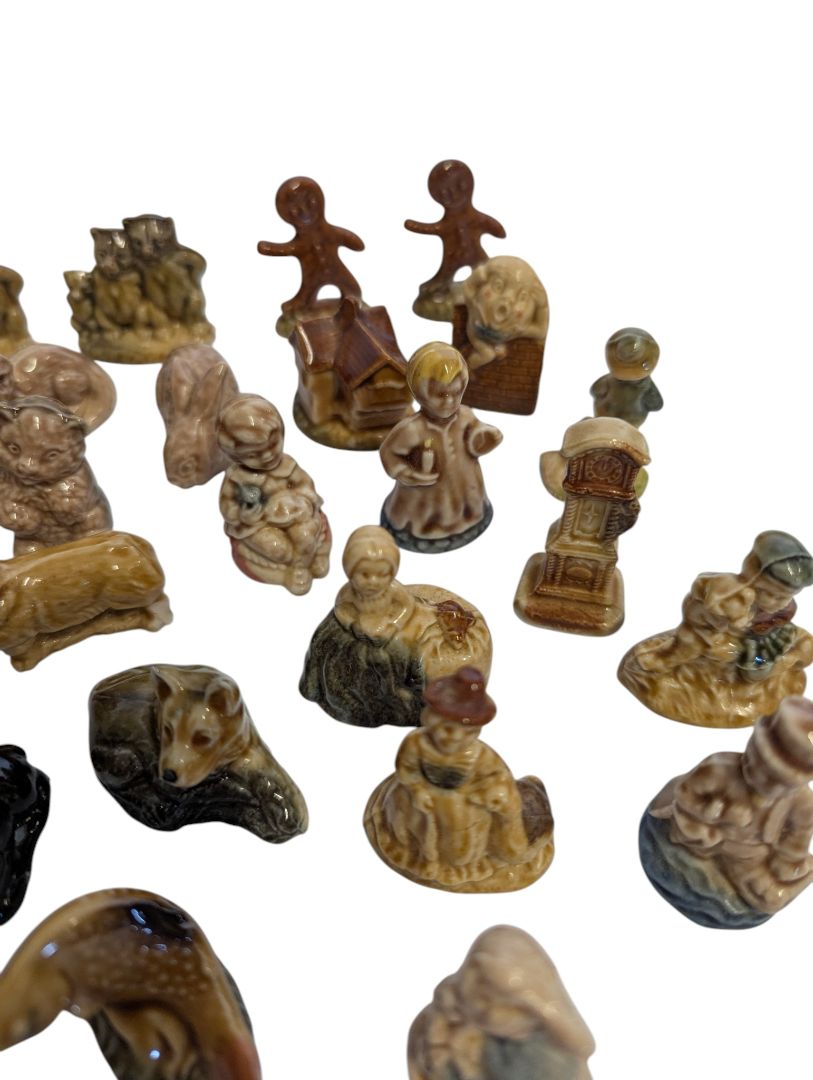 Vintage Wade Whimsies Collection – 54 Ceramic Figurines