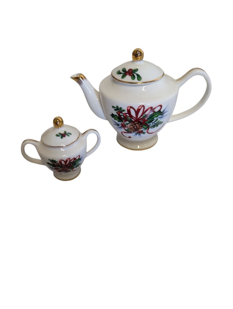 Avon Fine Collectibles Miniature Holiday Tea Set