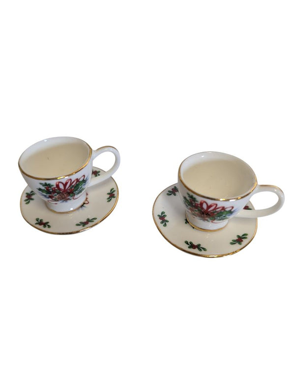 Avon Fine Collectibles Miniature Holiday Tea Set