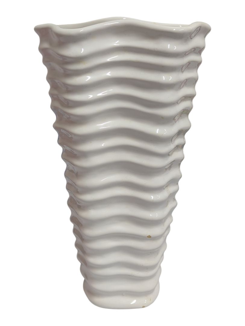 White Wavy Ribbed Ceramic Vase