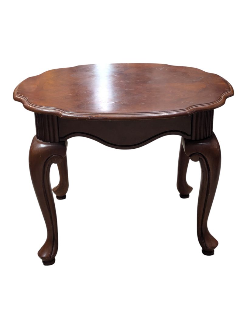 Traditional Queen Anne Style Wood Side Table