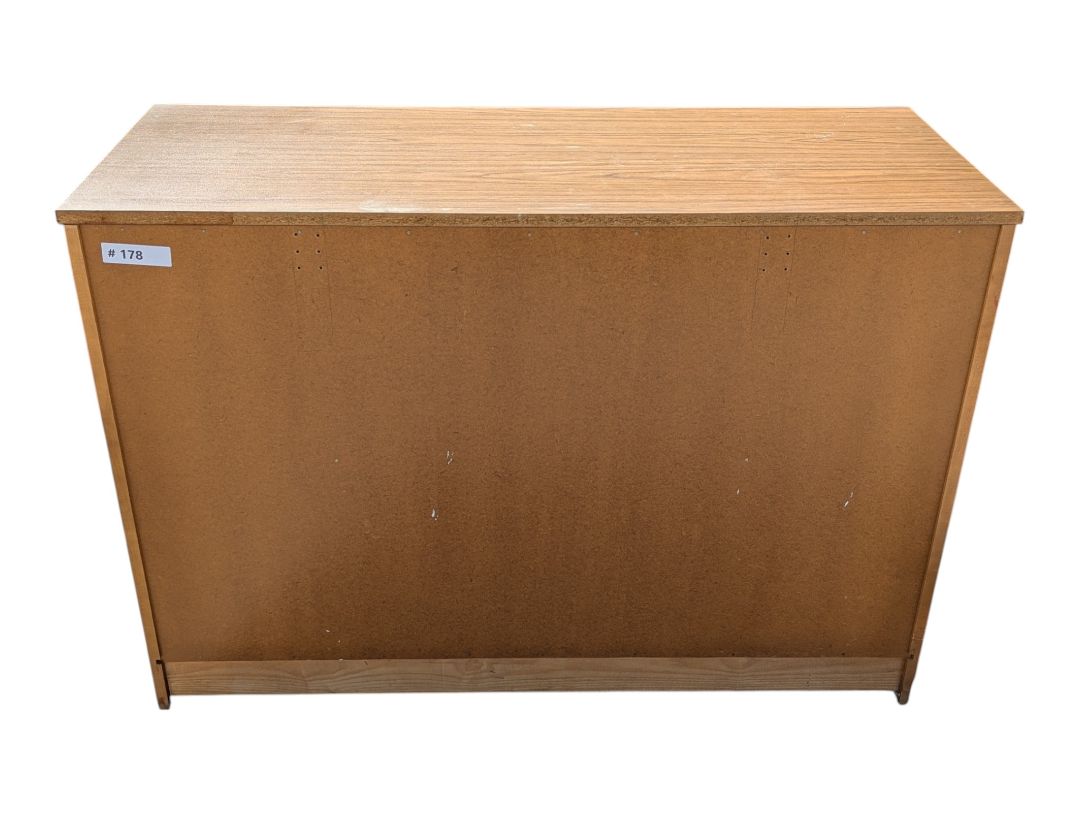 Vintage 8-Drawer Wood-Look Dresser