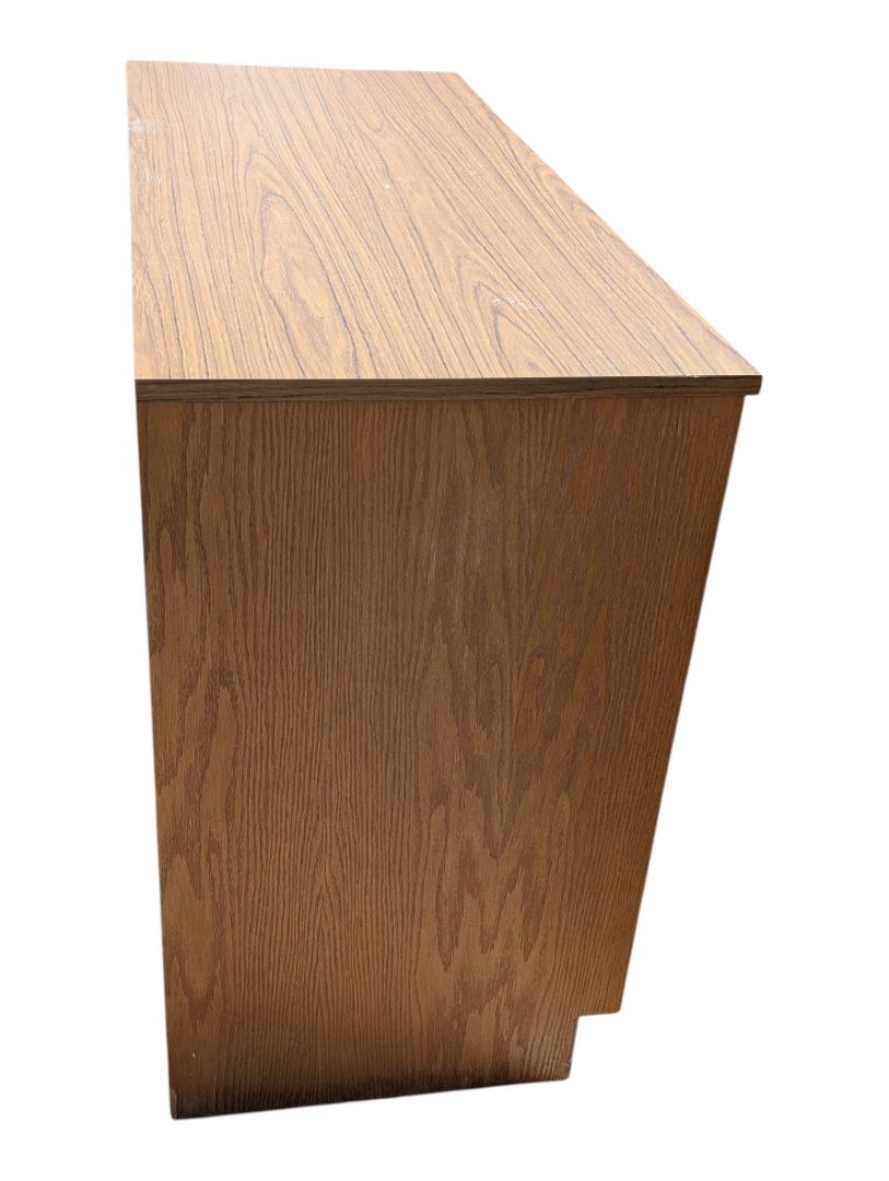 Vintage 8-Drawer Wood-Look Dresser