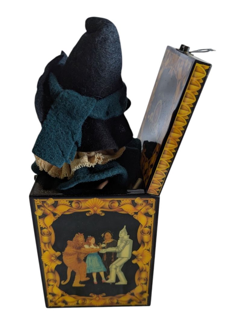 Enesco The Wizard of Oz Scarecrow Musical Jack-in-the-Box – 50th Anniversary Collection