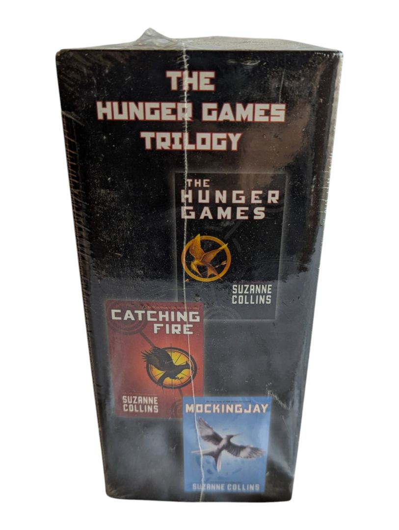 Suzanne Collins The Hunger Games Trilogy Boxed Set – 3 Hardcover Books