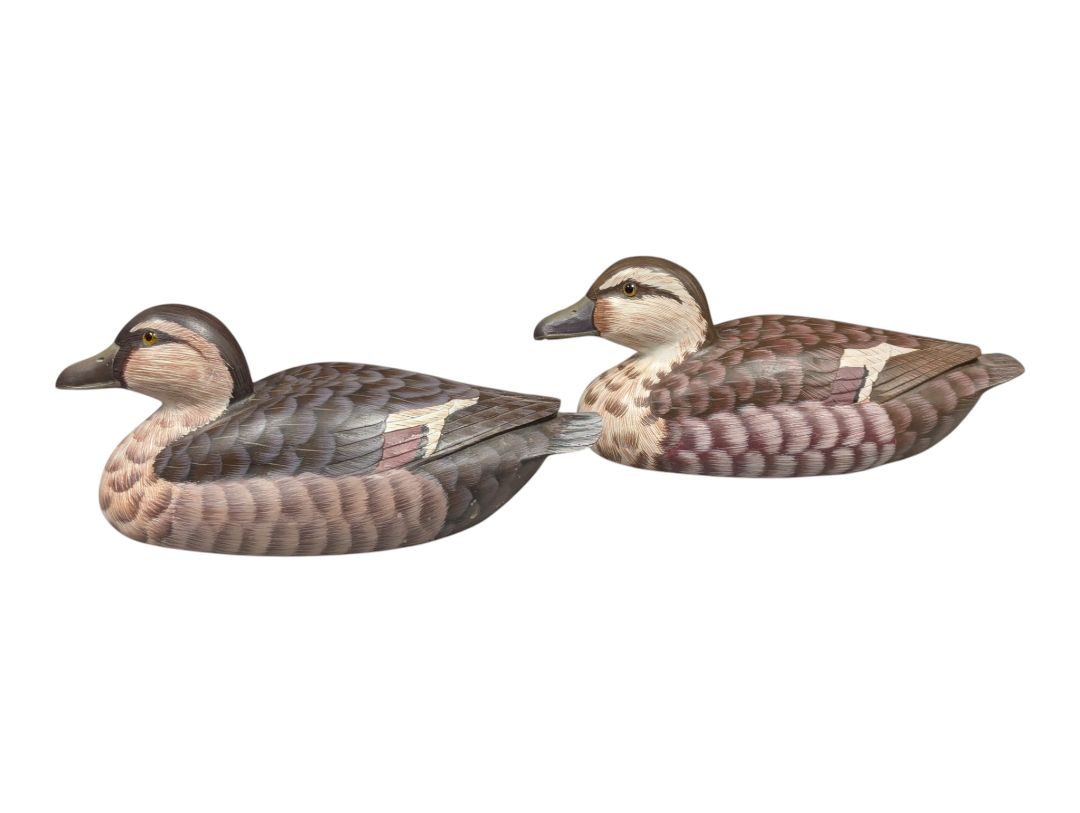 Pair of Hand-Painted Wooden Mallard Duck Decoys – Decorative Waterfowl