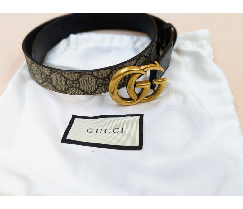 Gucci Supreme leather belt