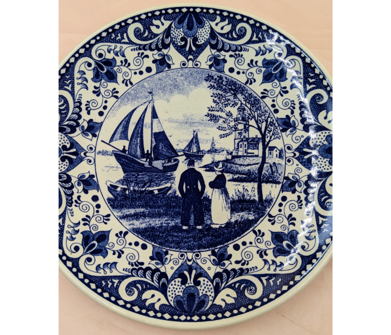 Set of 2 Blue Wall Plates Furniture & Home Decor KW Consignment Inc. 45.00