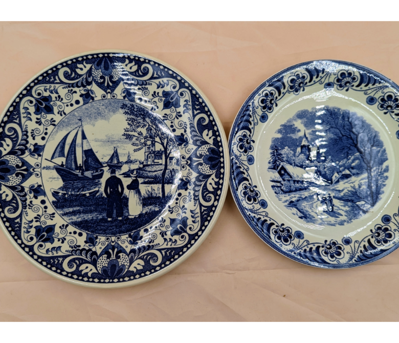 Set of 2 Blue Wall Plates Furniture & Home Decor KW Consignment Inc. 45.00