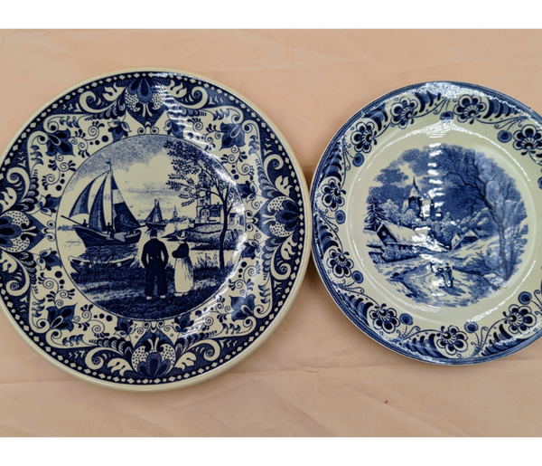 Set of 2 Blue Wall Plates Furniture & Home Decor KW Consignment Inc. 45.00