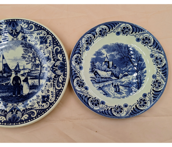 Set of 2 Blue Wall Plates Furniture & Home Decor KW Consignment Inc. 45.00
